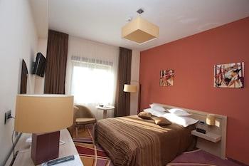 בוקרשט Mari Vila Hotel מראה חיצוני תמונה